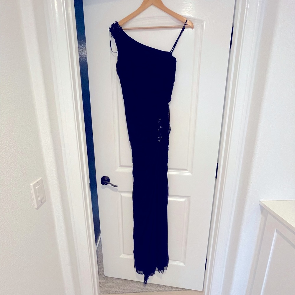 Tadashi Gown Size S 🖤
